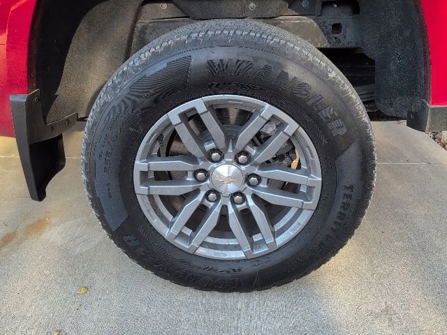 Used 2023 Chevrolet Colorado LT w/ LT Convenience Package image 5