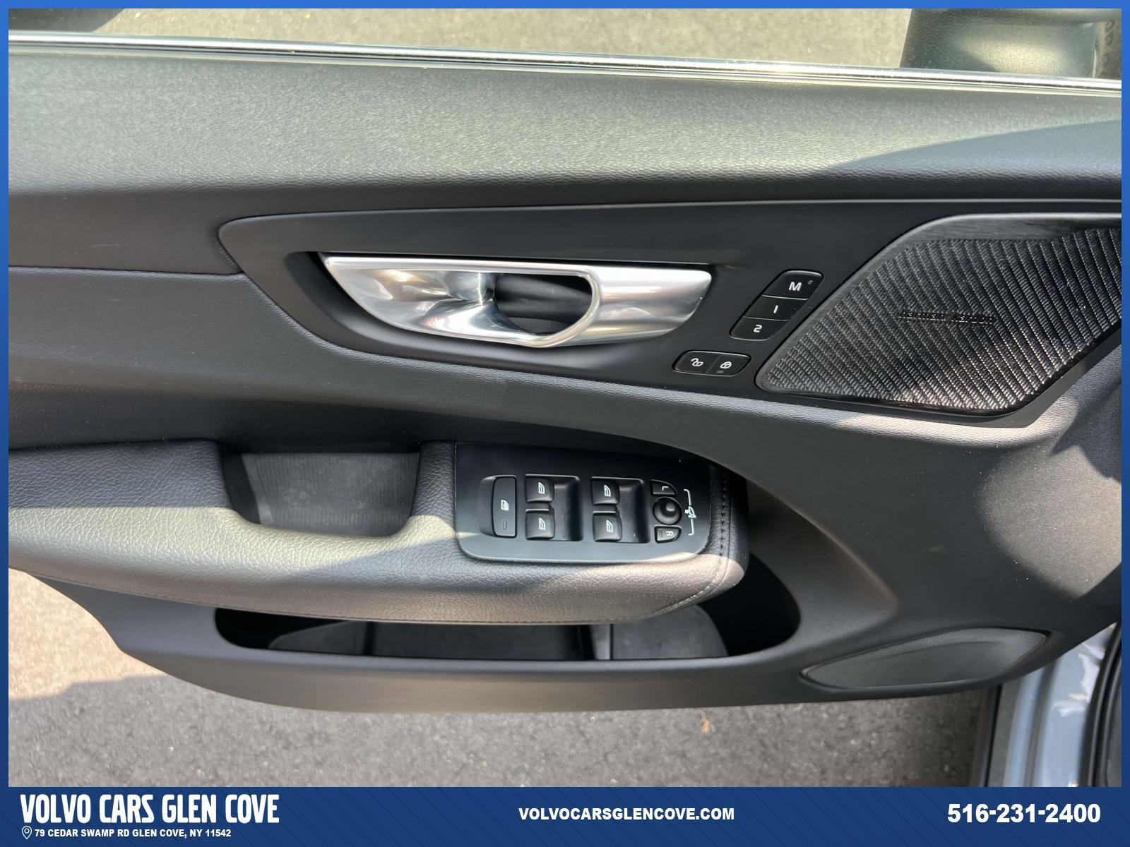 Certified 2022 Volvo XC60 B5 Momentum w/ Climate Package image 16