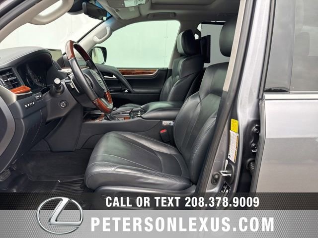 Used 2019 Lexus LX 570 4WD w/ Luxury Package image 25