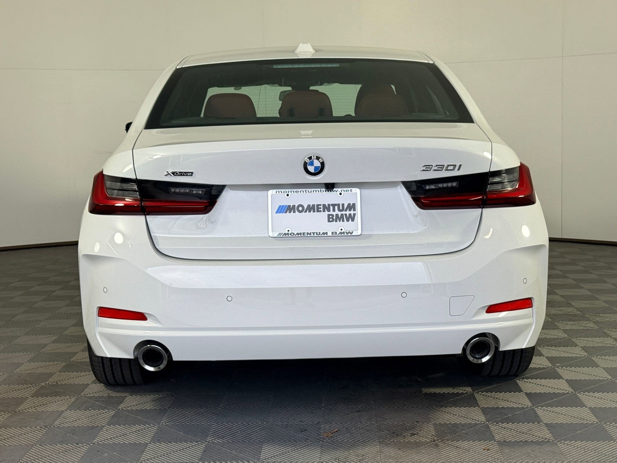 Used 2026 BMW 330i xDrive Sedan w/ Premium Package AWD/4WD image 10