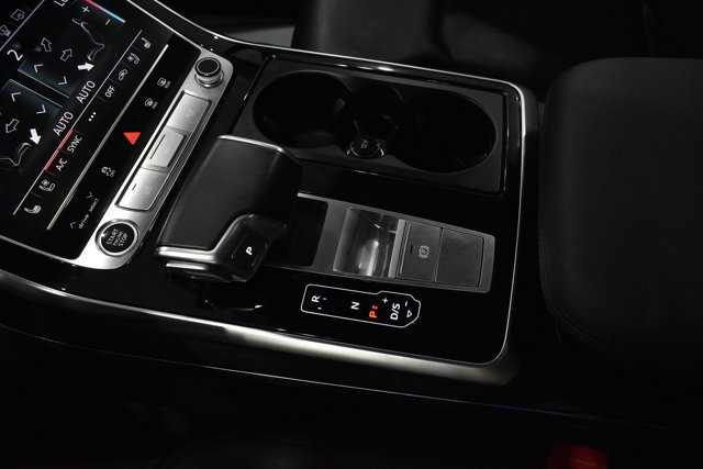 Used 2023 Audi Q7 3.0T Prestige image 23