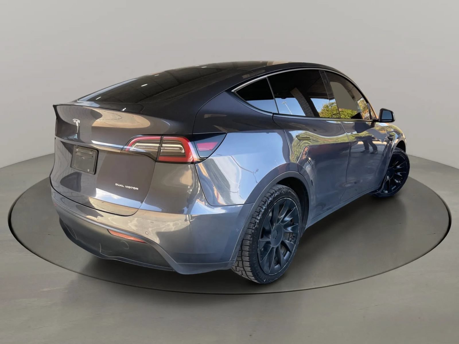 Used 2021 Tesla Model Y Long Range AWD/4WD image 5