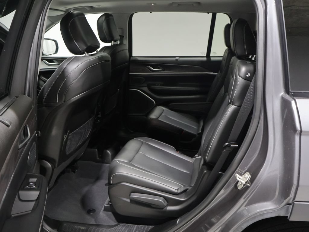 Certified 2023 Jeep Grand Cherokee L Limited w/ Luxury Tech Group II AWD/4WD image 20