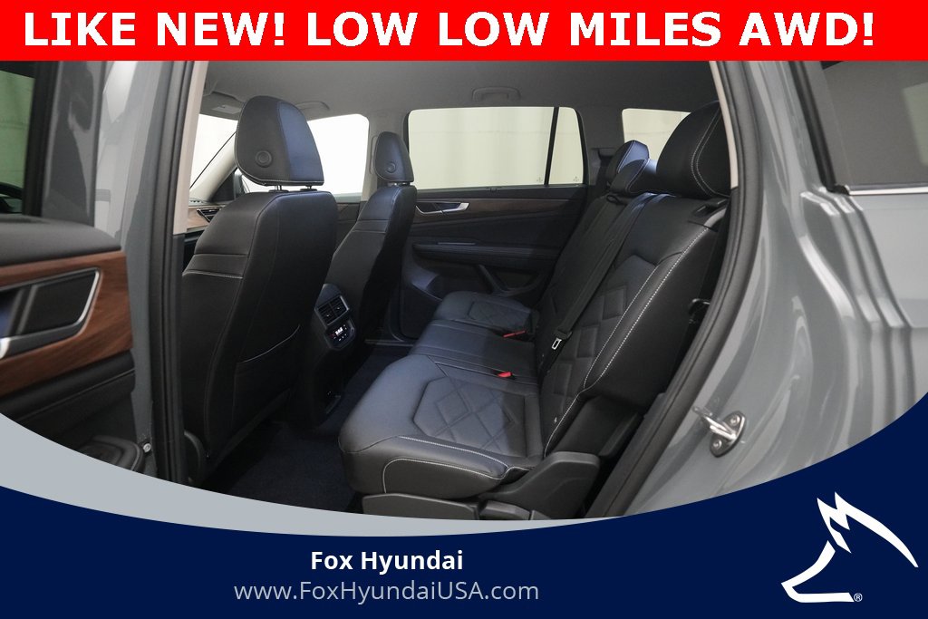 Used 2025 Volkswagen Atlas SE image 16