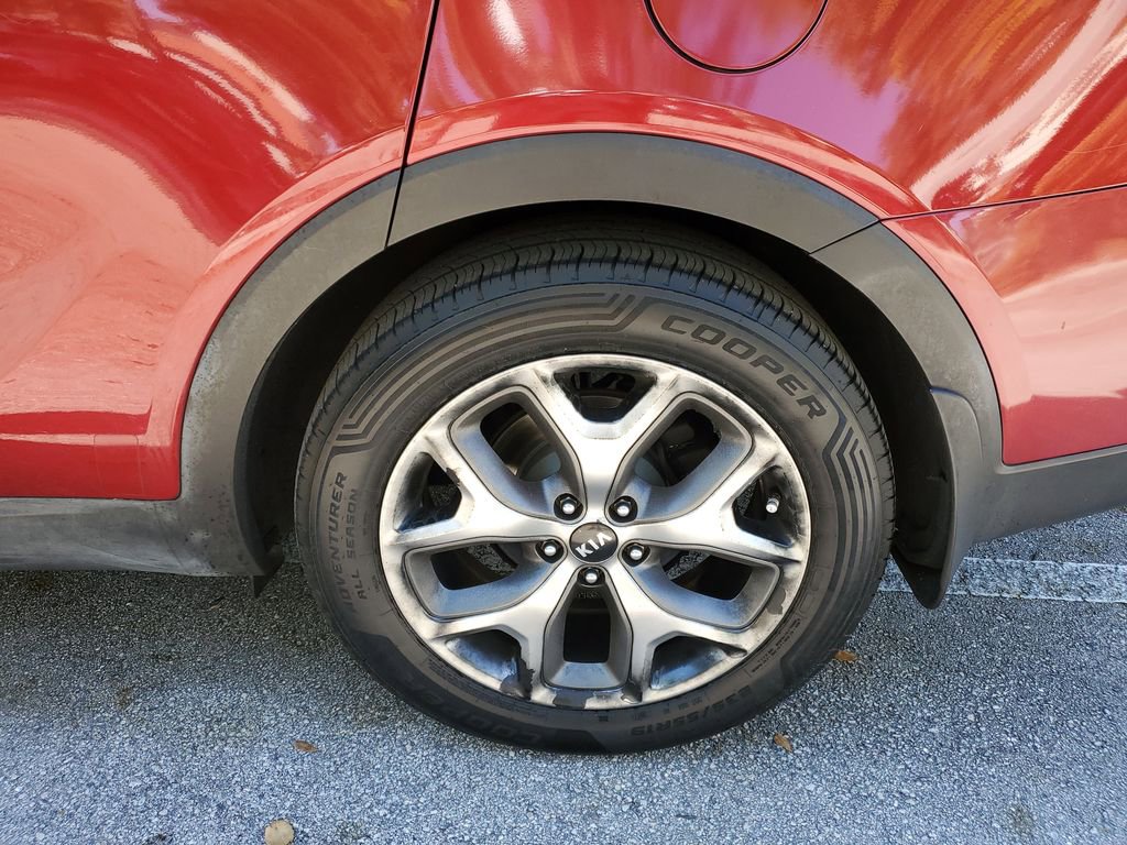 Used 2019 Kia Sorento EX image 11