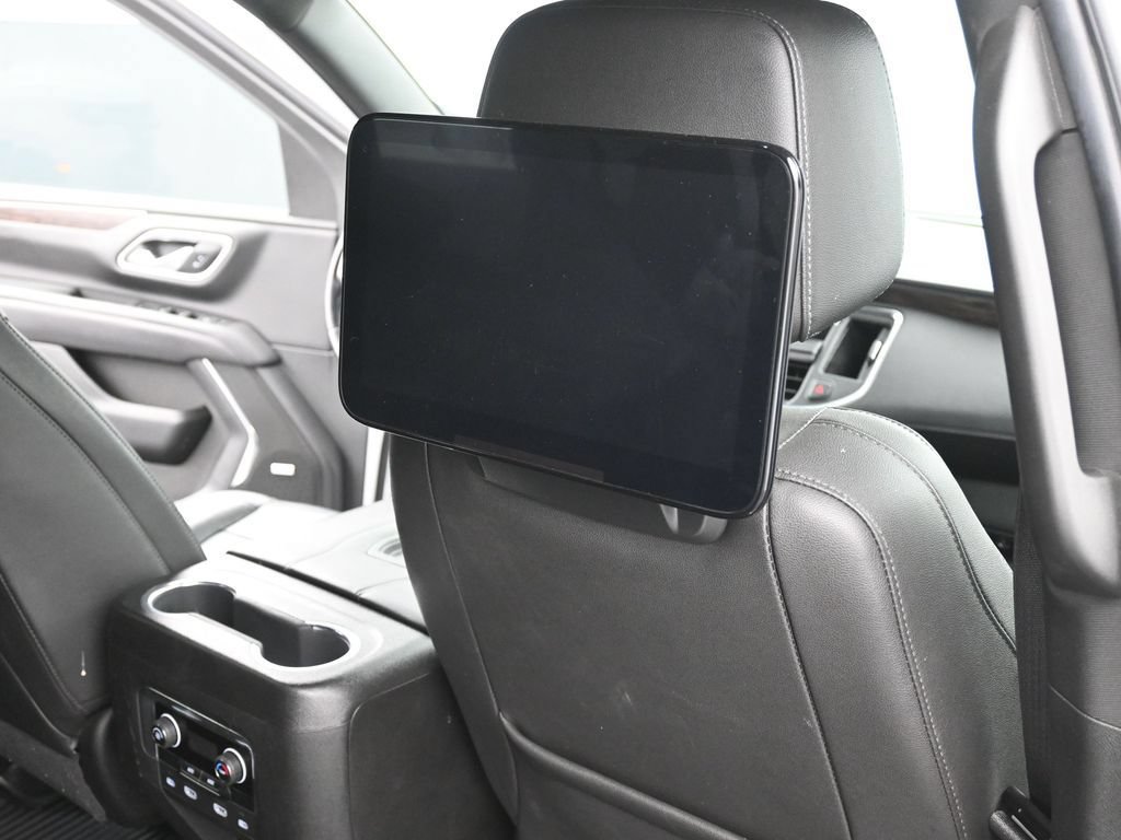 Used 2021 Chevrolet Tahoe Z71 w/ Rear Media and Nav Package AWD/4WD image 28