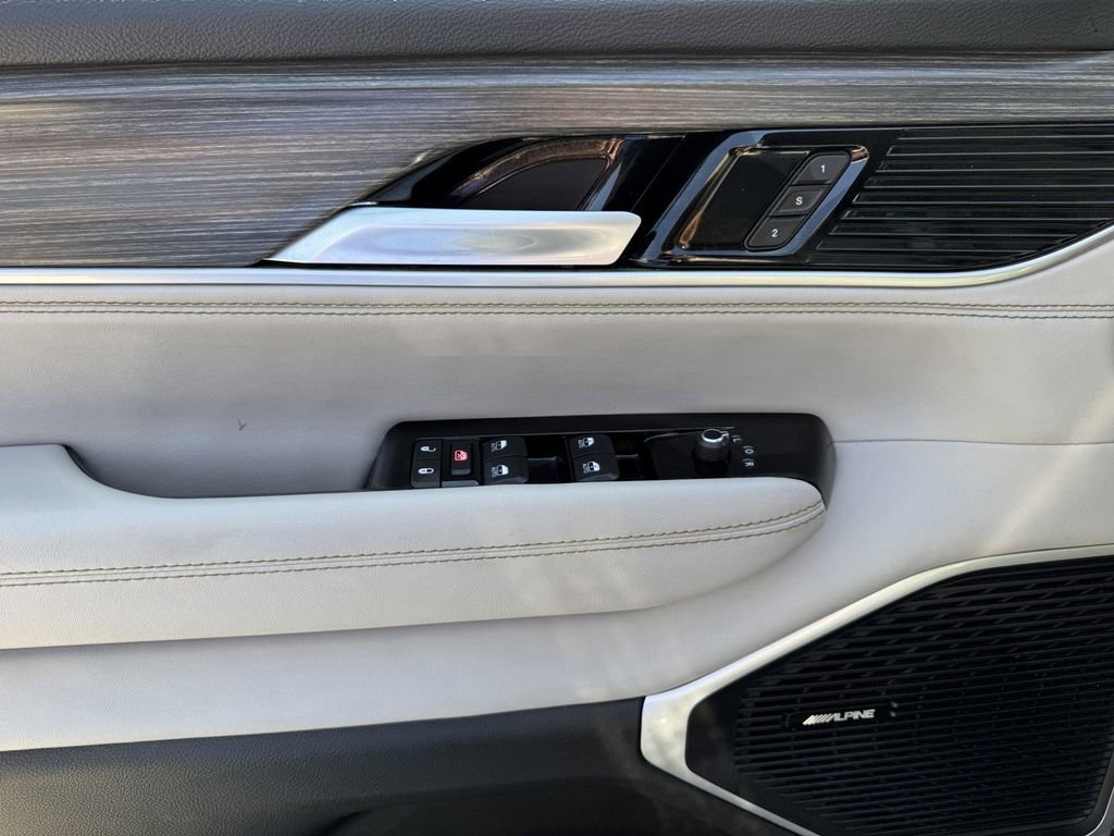 Used 2024 Jeep Wagoneer Series III image 14