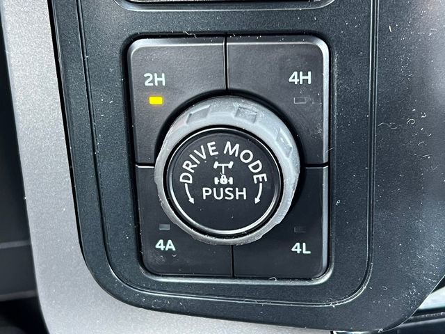 New 2026 Ford F150 Lariat w/ Equipment Group 502A High image 38