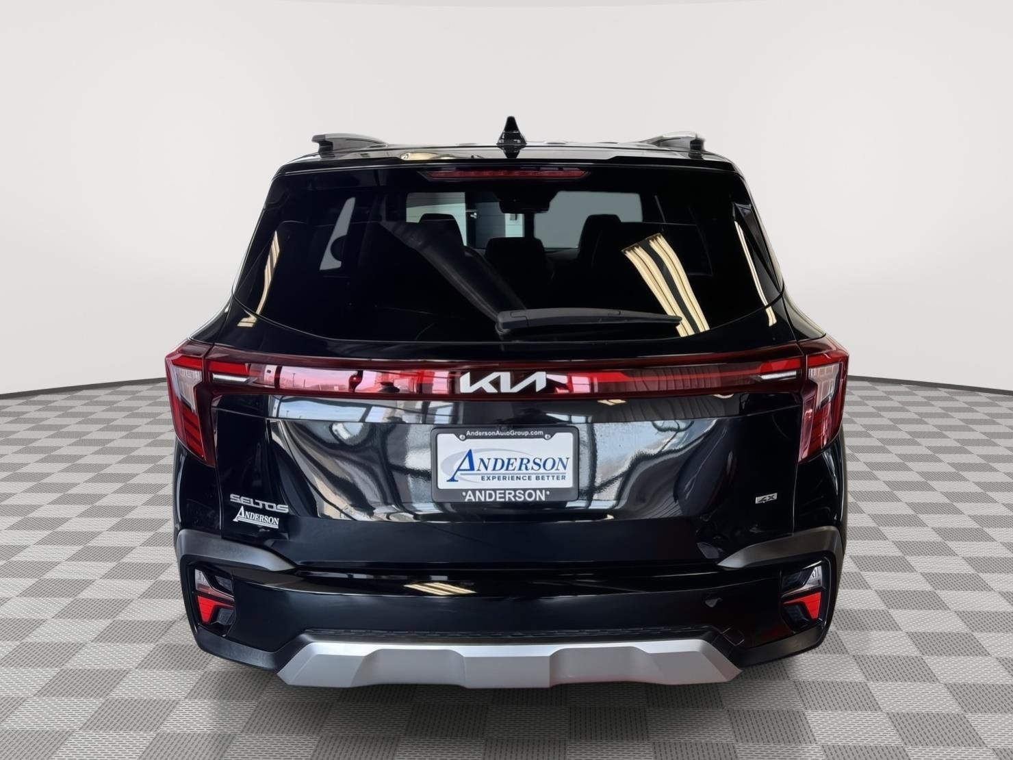 Used 2024 Kia Seltos SX w/ SX Sunroof Package image 8