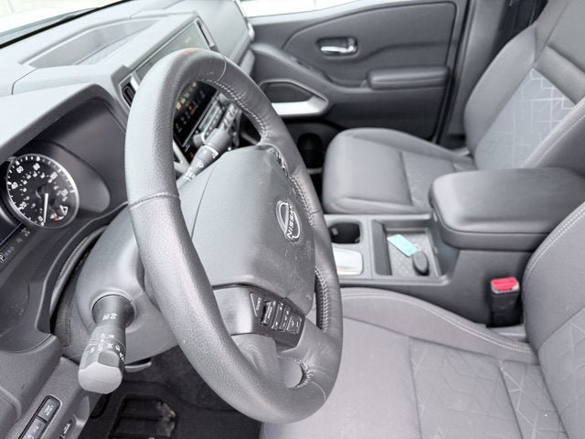 Certified 2025 Nissan Frontier SV w/ SV Convenience Package image 18