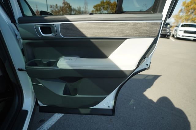 Used 2025 Hyundai Santa Fe Limited image 24