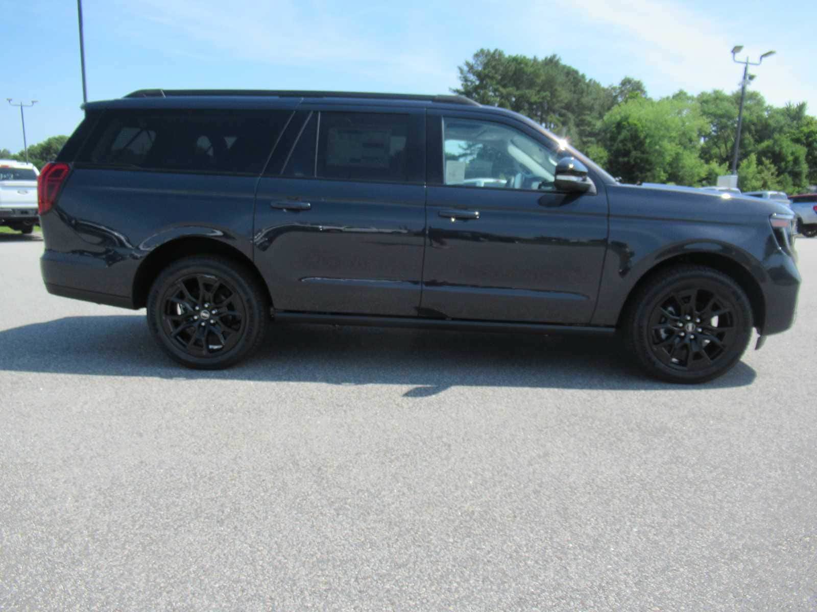 New 2027 Ford Expedition Max Platinum AWD/4WD image 4
