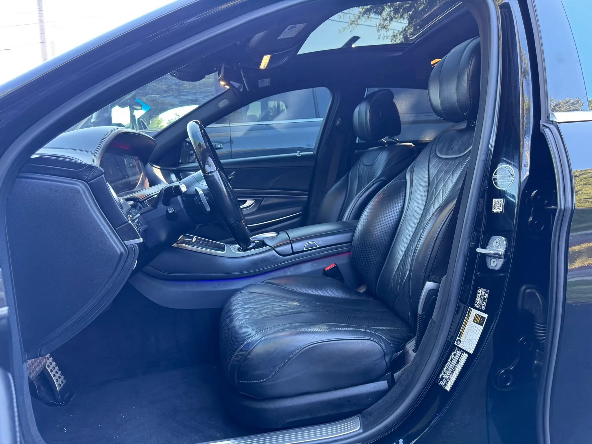 Used 2019 Mercedes-Benz S 560 Sedan image 30