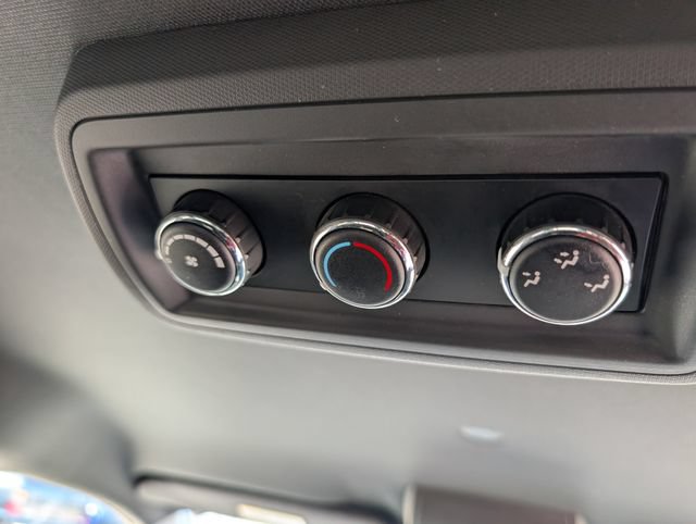 Used 2016 Dodge Grand Caravan SE FWD image 27