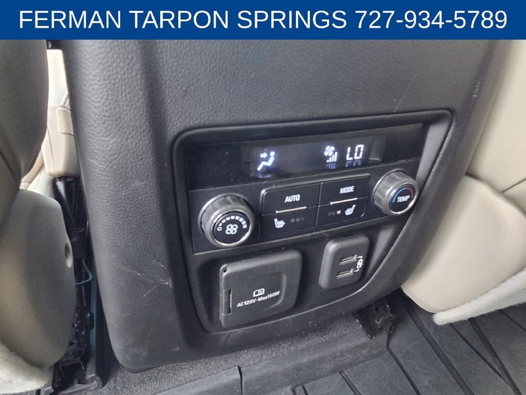 Used 2020 Buick Enclave Premium w/ Sun and Sites Package FWD image 24