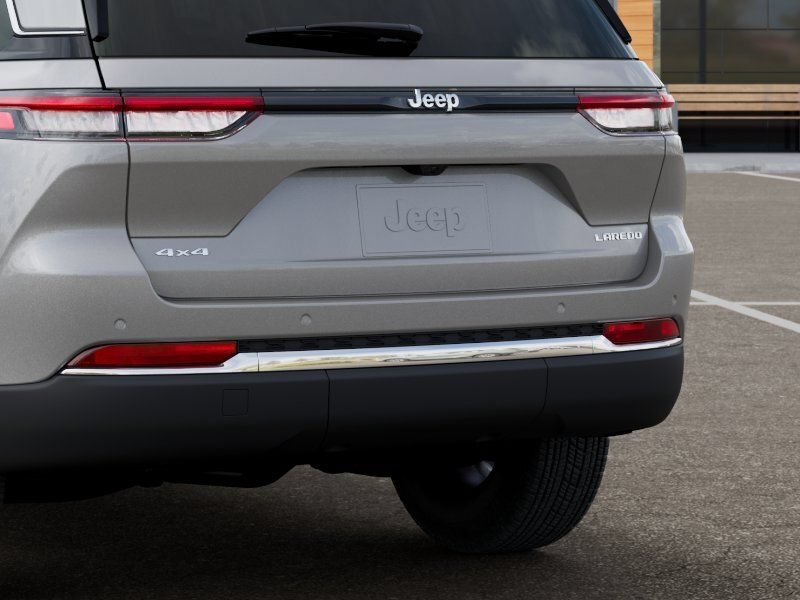 New 2026 Jeep Grand Cherokee Laredo X AWD/4WD image 14