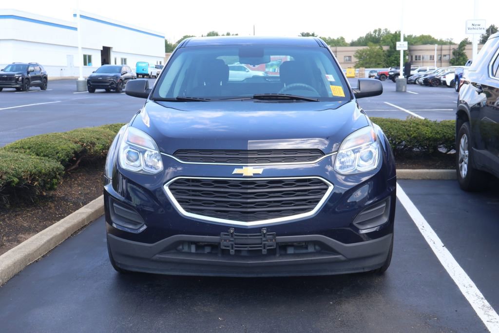 Used 2017 Chevrolet Equinox LS FWD image 2