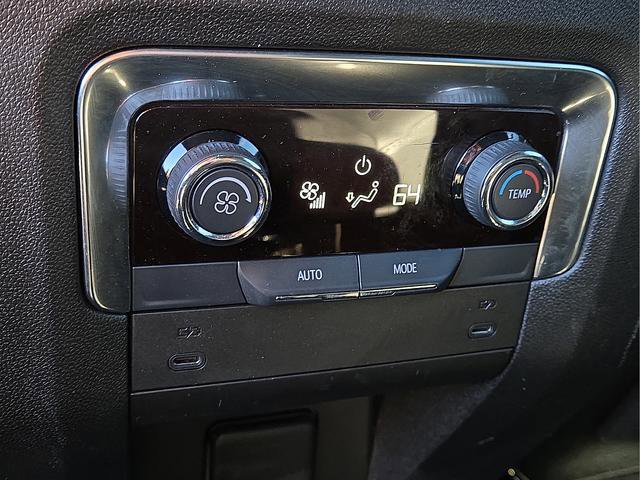 Used 2025 Chevrolet Tahoe Z71 AWD/4WD image 17