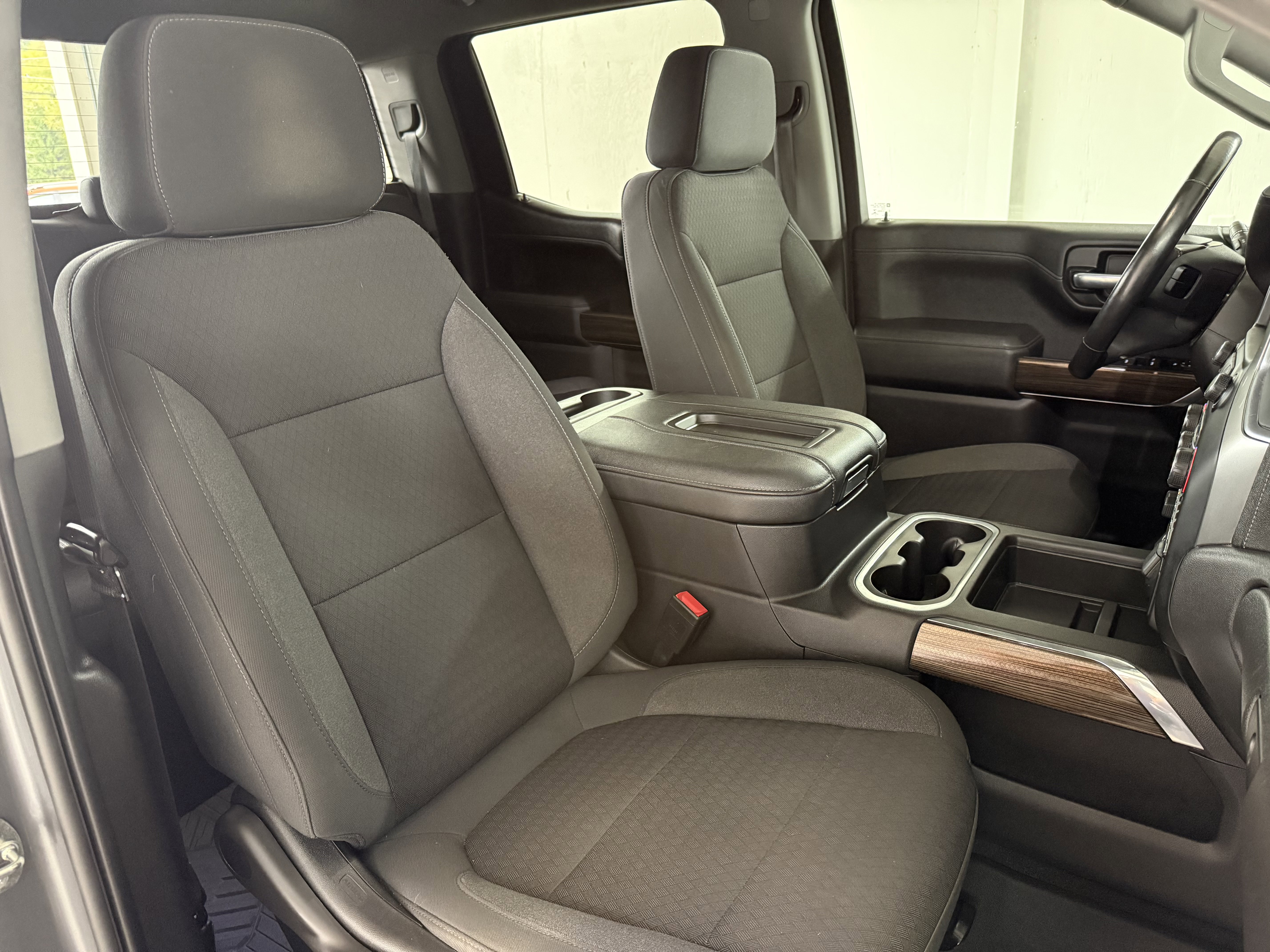 Used 2021 Chevrolet Silverado 1500 LT Trail Boss w/ Bed Protection Package image 33