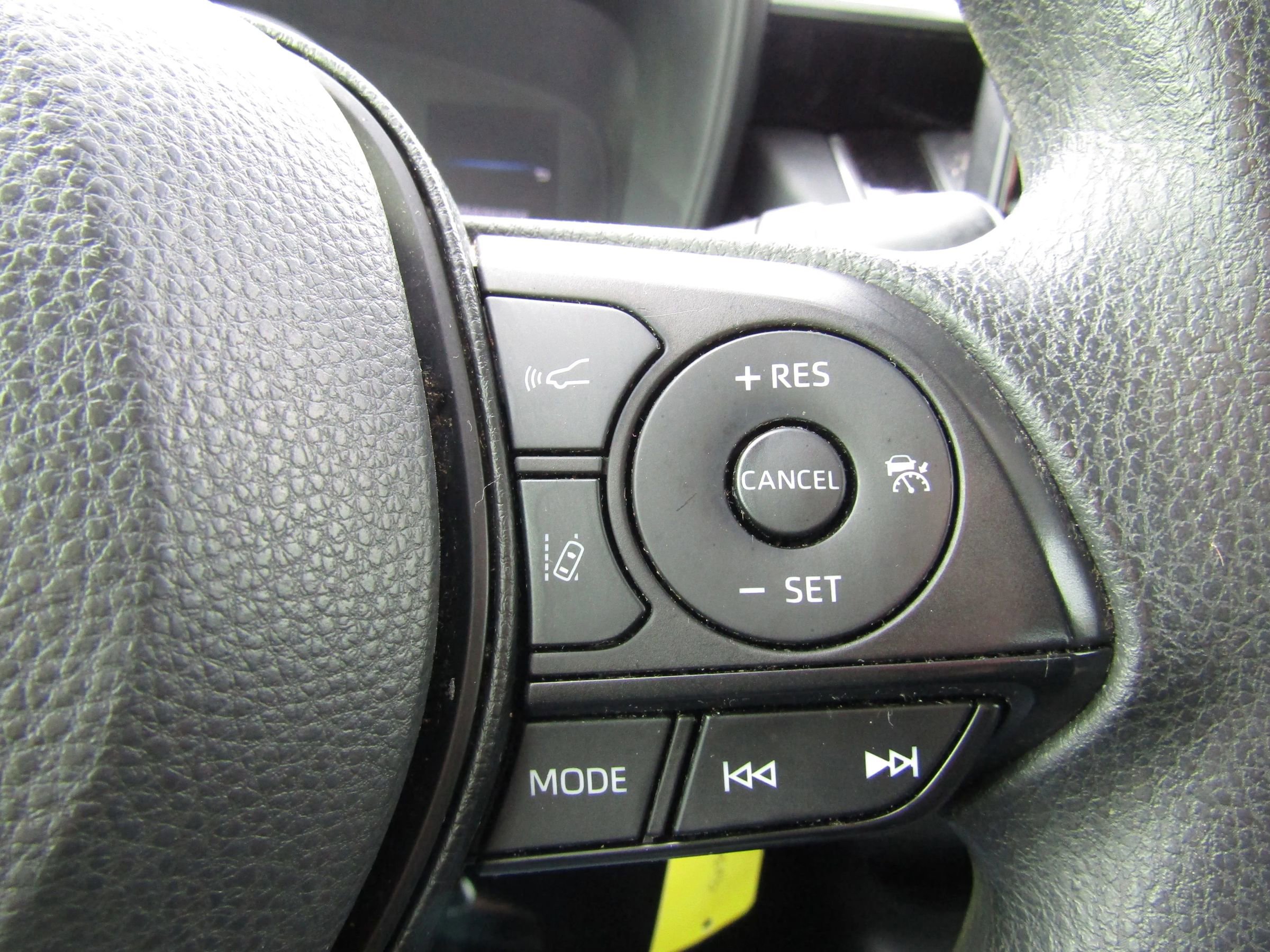 Used 2022 Toyota Corolla LE image 22