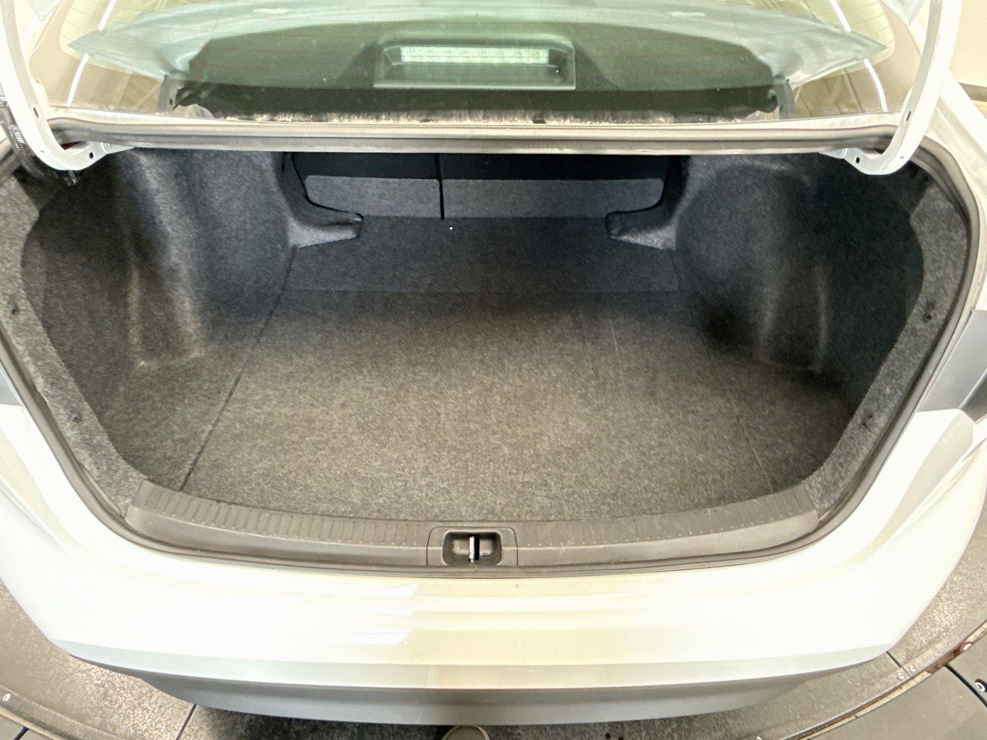 Used 2026 Toyota Corolla LE FWD image 27