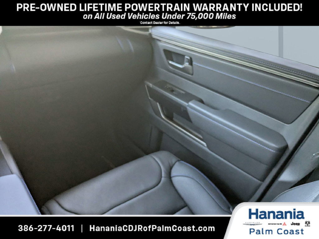 Used 2026 Toyota Sequoia Platinum AWD/4WD image 18