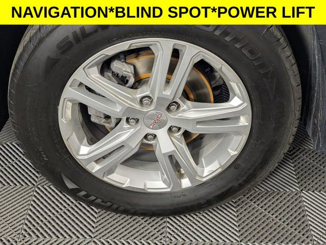 Used 2020 GMC Terrain SLE w/ Driver Convenience Package image 8