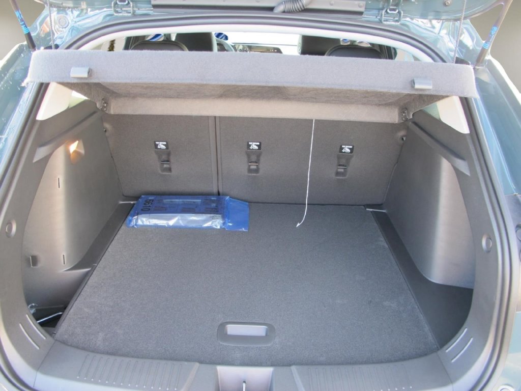 New 2026 Chevrolet Trax LT w/ Driver Confidence Package FWD image 24