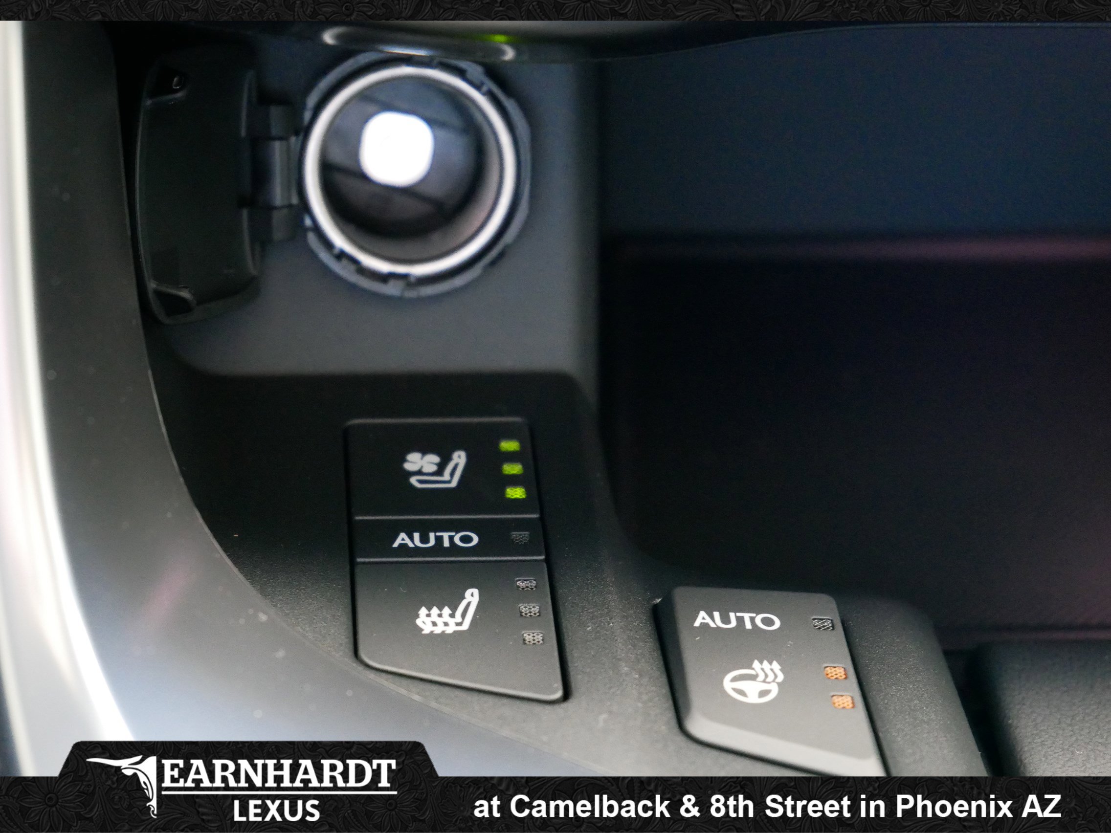 New 2025 Lexus LX 700h F Sport image 38