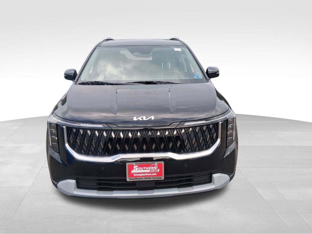 Certified 2026 Kia Carnival EX FWD image 2