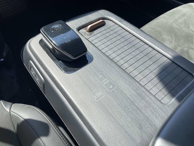 Used 2023 Nissan Ariya FWD image 21