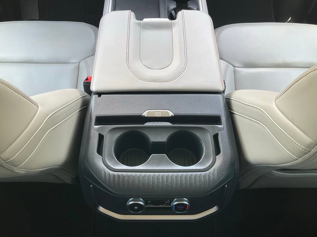 Used 2025 Ford Expedition Max Active AWD/4WD image 33