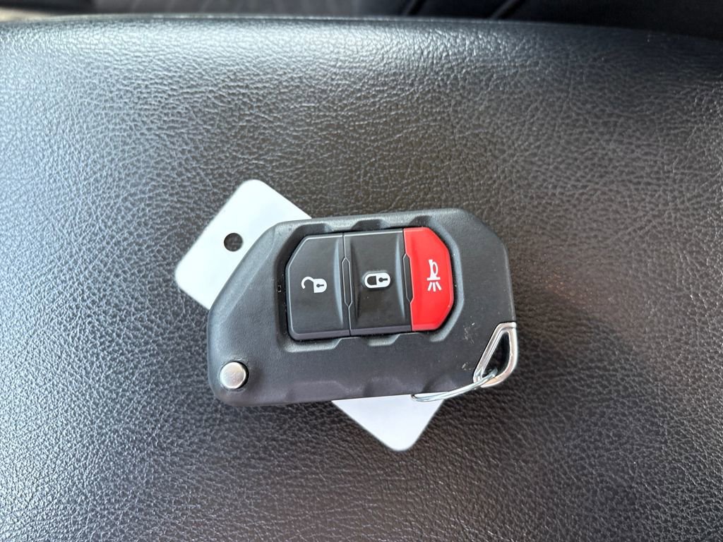 Used 2023 Jeep Gladiator Mojave w/ Trailer Tow Package image 32