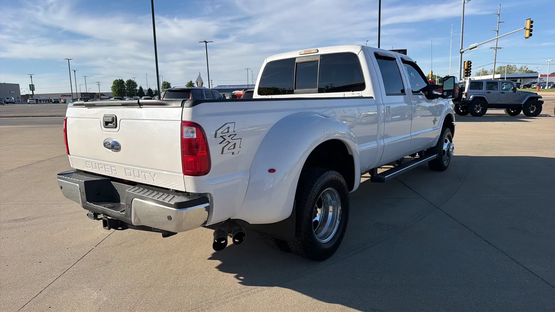 Used 2016 Ford F350 Lariat w/ Lariat Ultimate Package AWD/4WD image 25