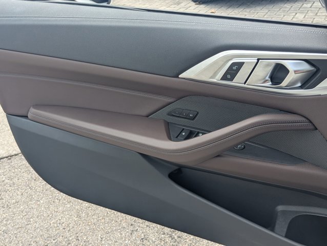 Used 2023 BMW 440i xDrive Convertible w/ Premium Package image 11