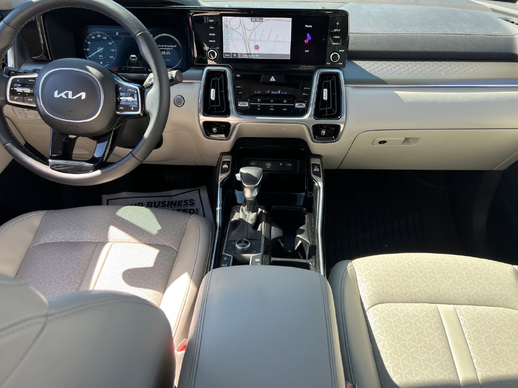 Used 2023 Kia Sorento SX AWD/4WD image 21