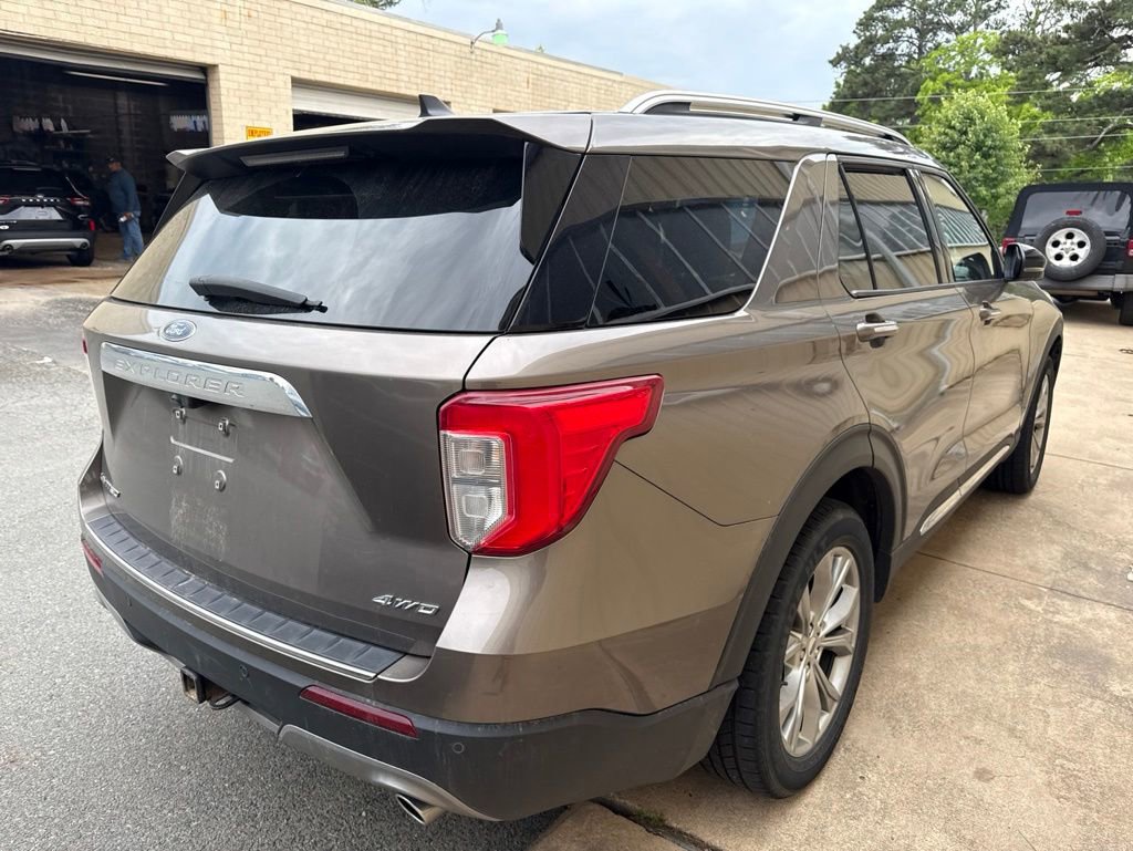 Used 2021 Ford Explorer Limited w/ Class III Trailer Tow Package AWD/4WD image 3