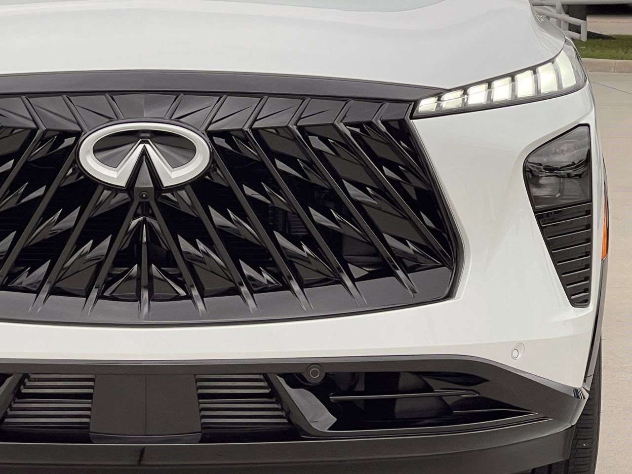 New 2027 INFINITI QX65 Sport AWD/4WD image 8