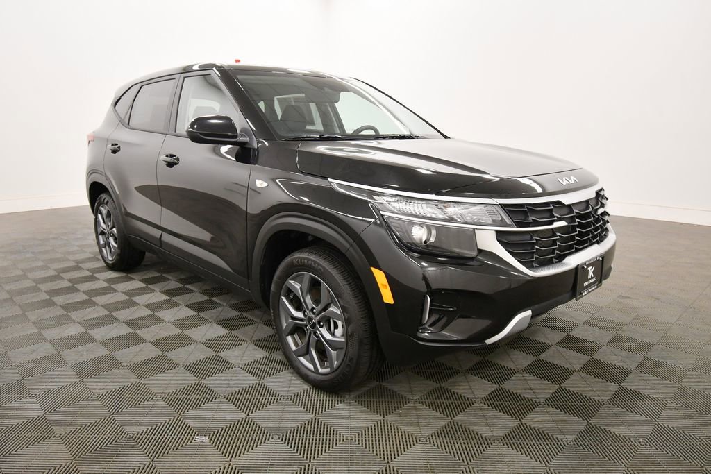 Certified 2026 Kia Seltos LX AWD/4WD image 10