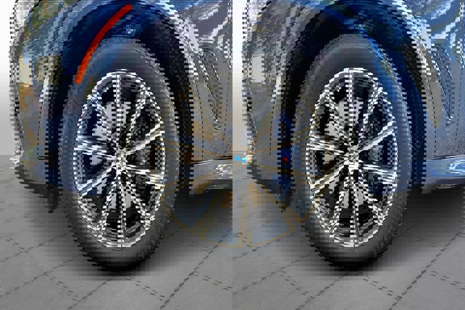 Certified 2022 BMW X5 xDrive40i w/ M Sport Package image 10