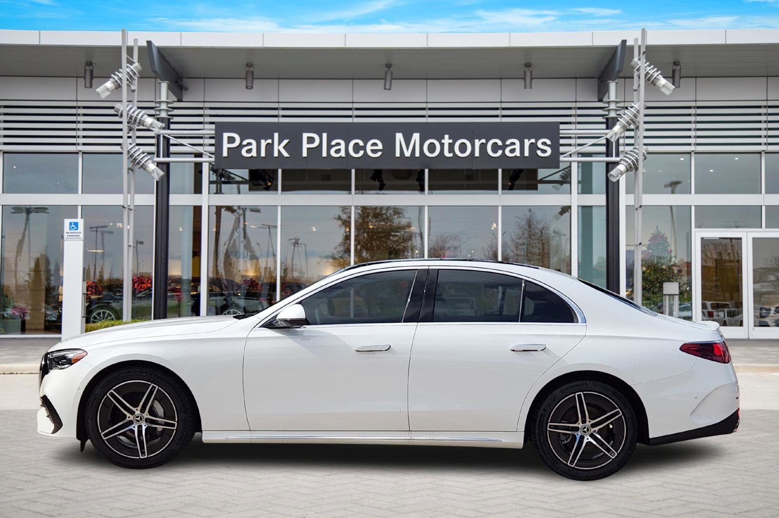 New 2025 Mercedes-Benz E 350 Sedan image 3