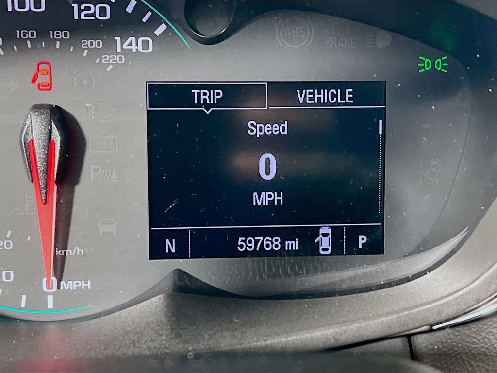 Used 2019 Chevrolet Trax LT w/ LT Convenience Package AWD/4WD image 11