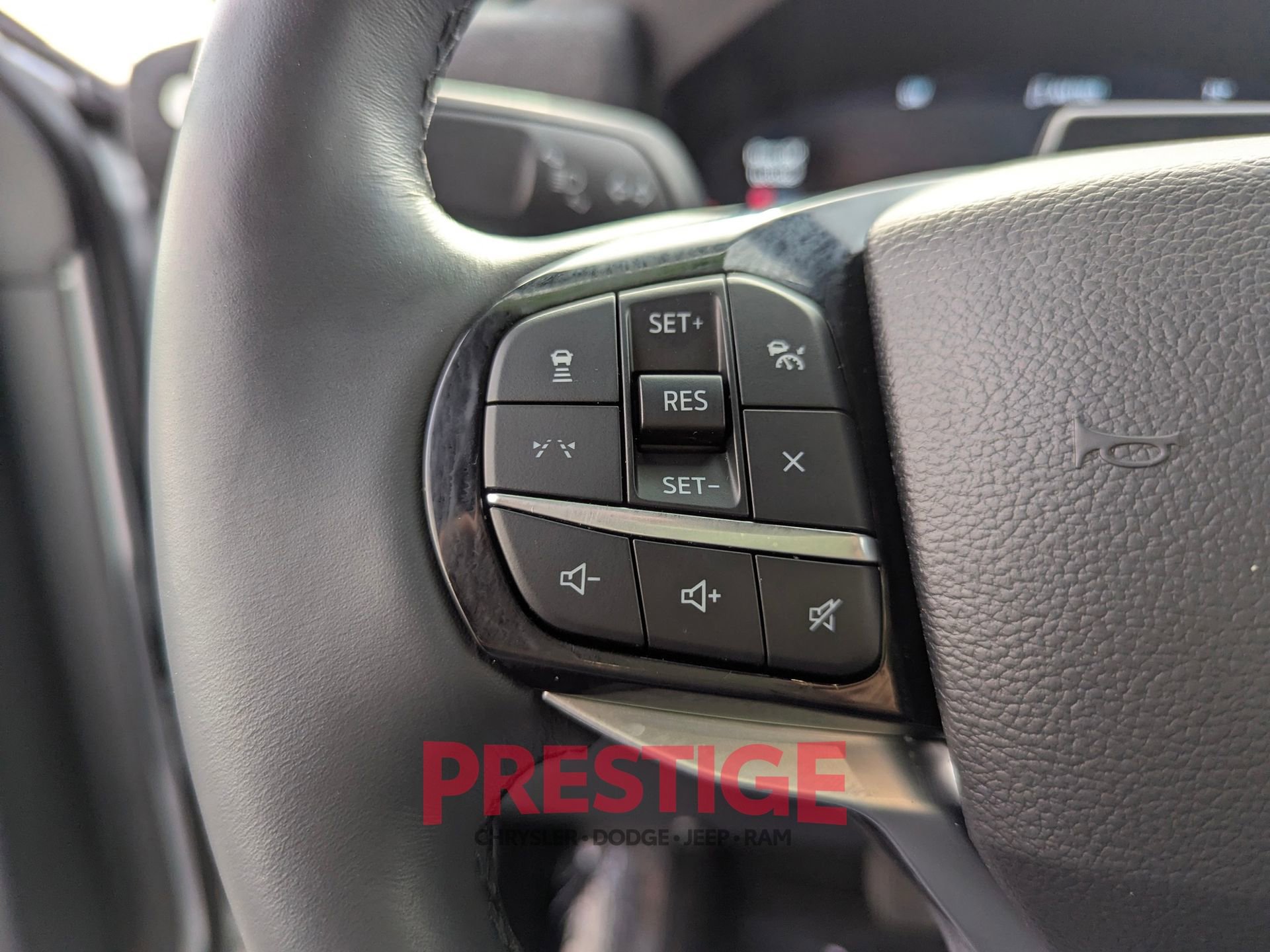 Used 2025 Ford Explorer Platinum w/ Ultimate Package image 17