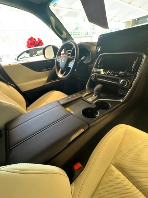 New 2026 Lexus LX 700h Luxury AWD/4WD image 14