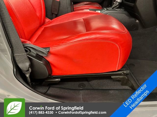 Used 2019 Jeep Wrangler Unlimited Sahara w/ Uconnect 4C Nav & Sound Group image 15