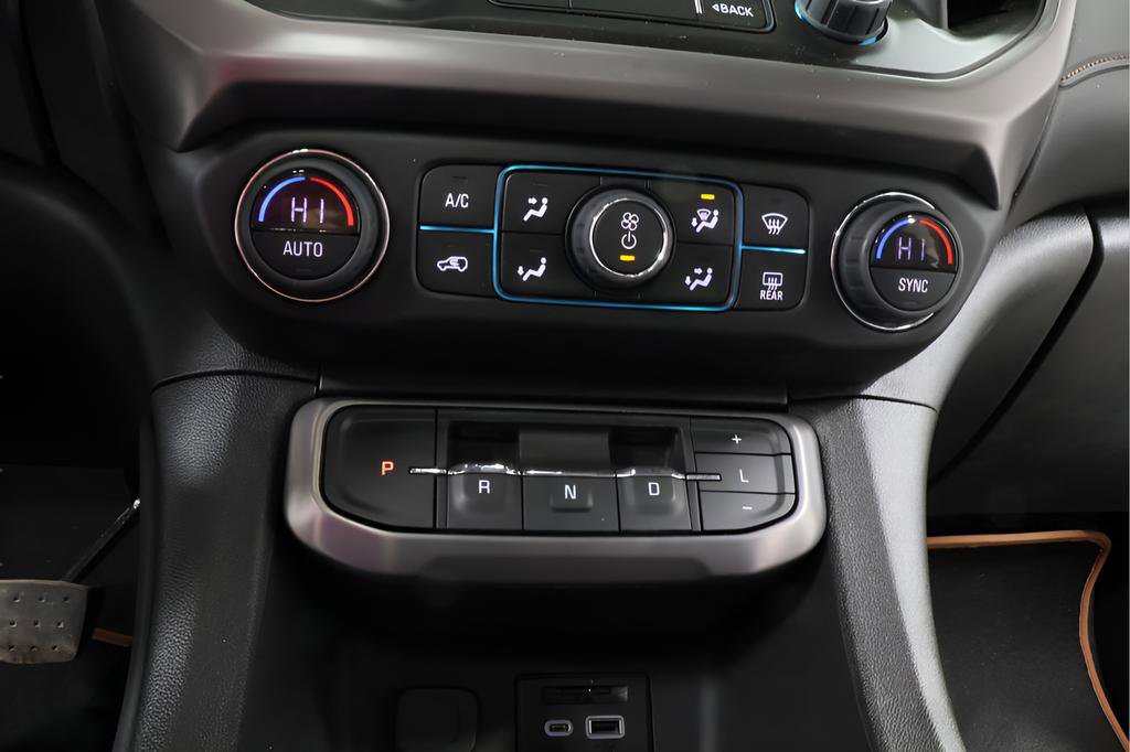 Used 2023 GMC Acadia AT4 w/ GMC Pro Grade Package image 11