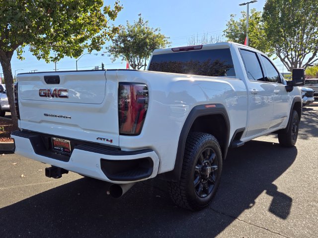 Used 2025 GMC Sierra 2500 AT4 AWD/4WD image 4