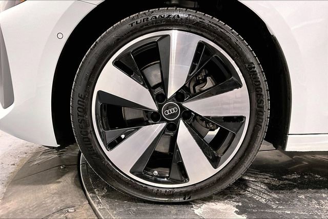 Used 2025 Audi A5 2.0T Premium w/ Convenience Package image 8