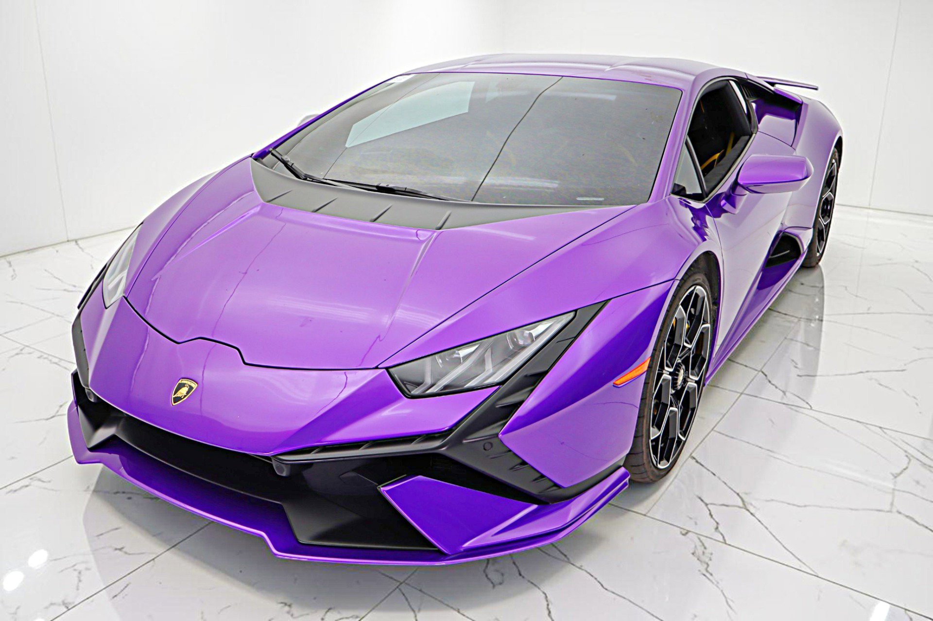 Used 2024 Lamborghini Huracan Tecnica RWD image 17