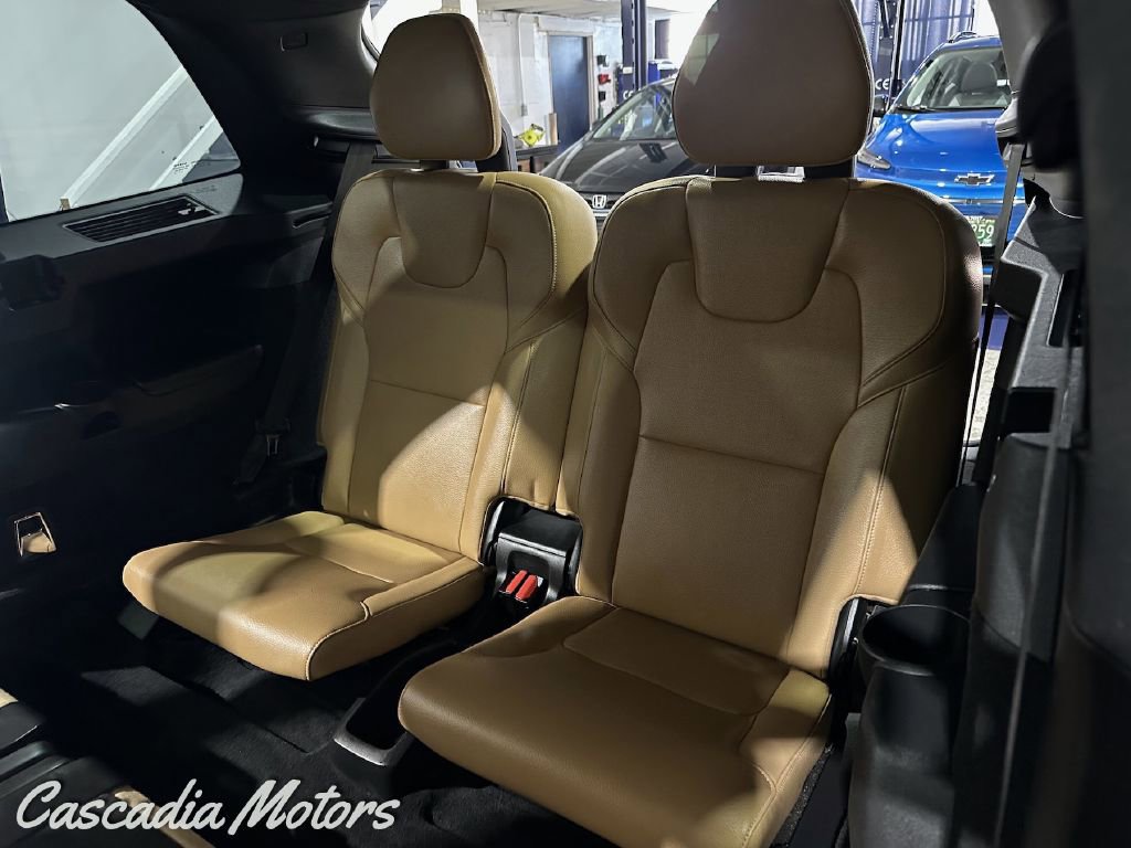 Used 2019 Volvo XC90 T6 Momentum image 9